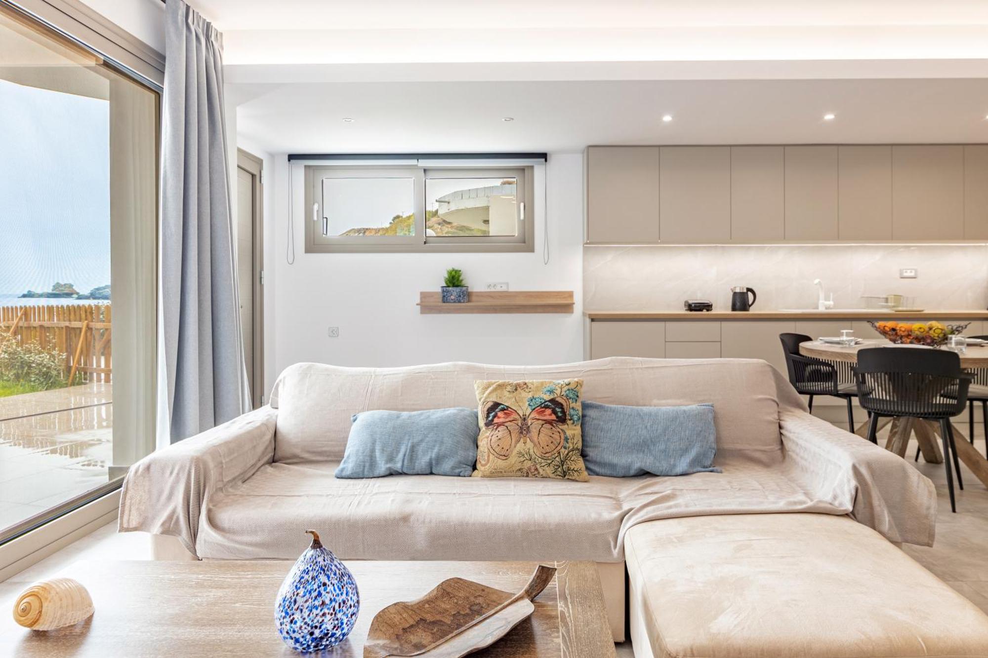 Dreamwave Residence - Unique Holidays By The Sea Ligaria  Eksteriør billede